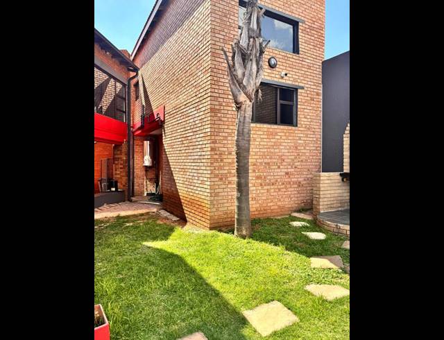 4 BEDROOM HOUSE FOR SALE IN ELDORADO ESTATE